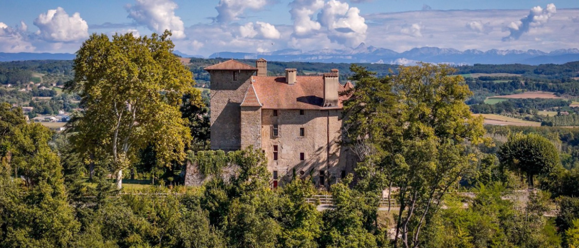 So Châteaux