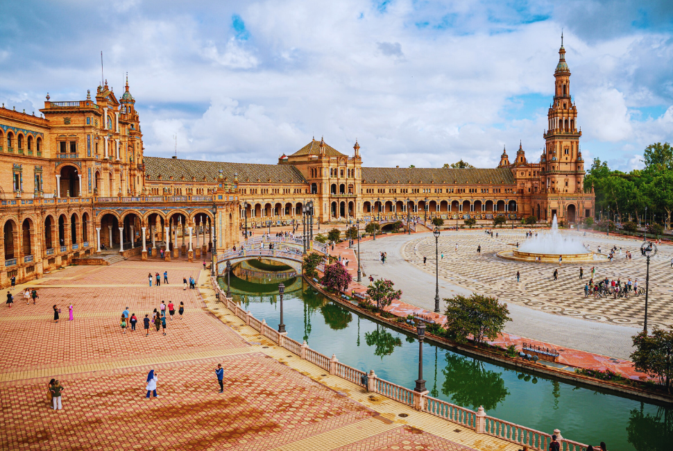 Seville © T. Karaseva, Unsplash